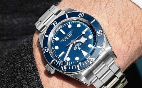 深圳帝舵維修中心（帝舵手表應該如何保養(yǎng)）