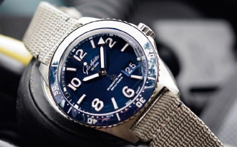 格拉蘇蒂手表太原維修的地址（格拉蘇蒂手表出現(xiàn)起霧現(xiàn)象）