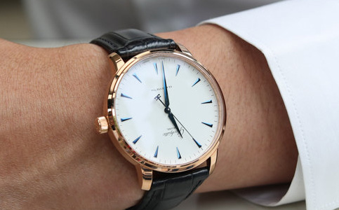 格拉蘇蒂太原售后電話電話號碼（格拉蘇蒂手表表玻璃的保養）