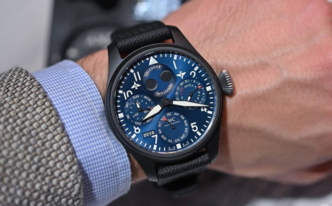 萬國維修服務中心(萬國手表走時不準的處理方法)