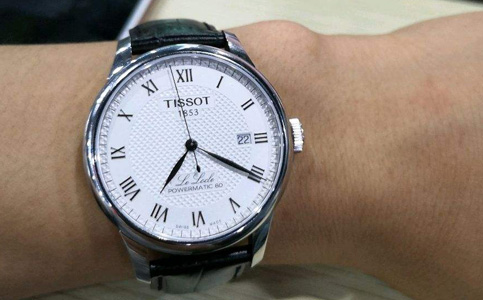 天梭售后維修（處理天梭手表表盤上的劃痕）