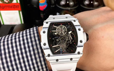 理查德米勒官方售后維修（修復理查德米勒手表的劃痕）