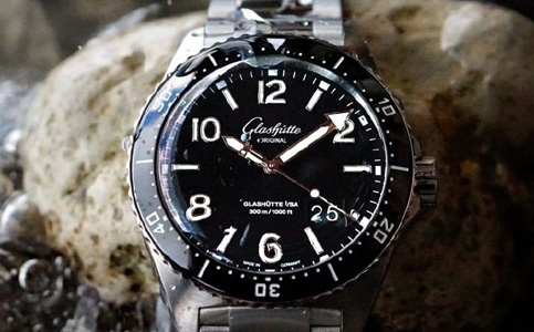 格拉蘇蒂手表售后維修電話（處理格拉蘇蒂手表進灰的問題）