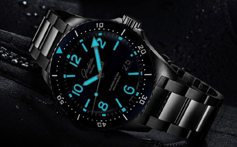 格拉蘇蒂手表售后服務(wù)維修熱線（處理格拉蘇蒂手表進灰的問題）